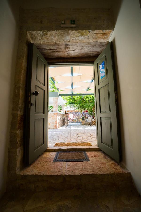 Alicelia Boutique Inn Vathy  Dış mekan fotoğraf